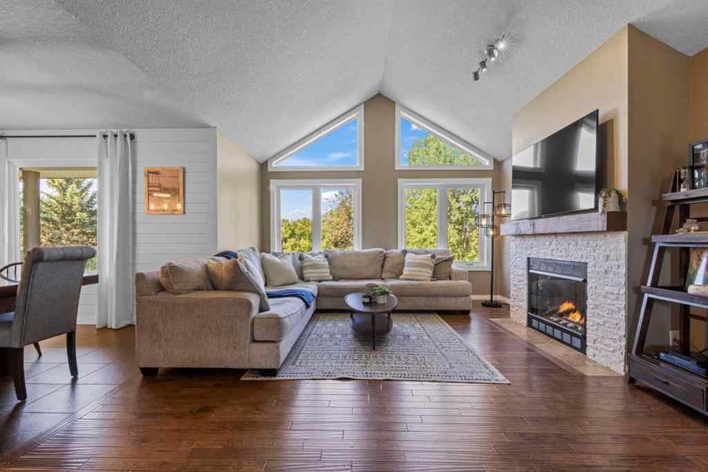 MLS® A2231183 - 80057 Highwood Meadows Drive E in Highwood Meadows Rural Foothills County, Residential