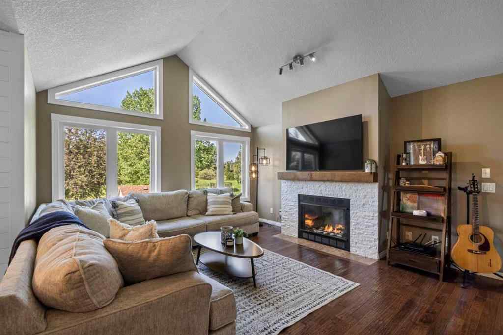 MLS® A2231183 - 80057 Highwood Meadows Drive E in Highwood Meadows Rural Foothills County, Residential