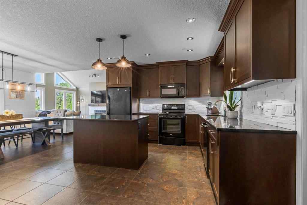 MLS® A2231183 - 80057 Highwood Meadows Drive E in Highwood Meadows Rural Foothills County, Residential