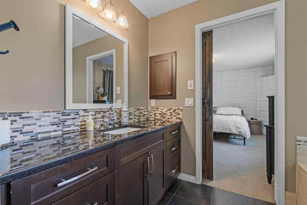 MLS® A2231183 - 80057 Highwood Meadows Drive E in Highwood Meadows Rural Foothills County, Residential
