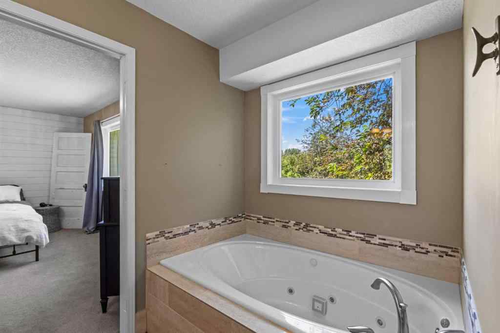 MLS® A2231183 - 80057 Highwood Meadows Drive E in Highwood Meadows Rural Foothills County, Residential