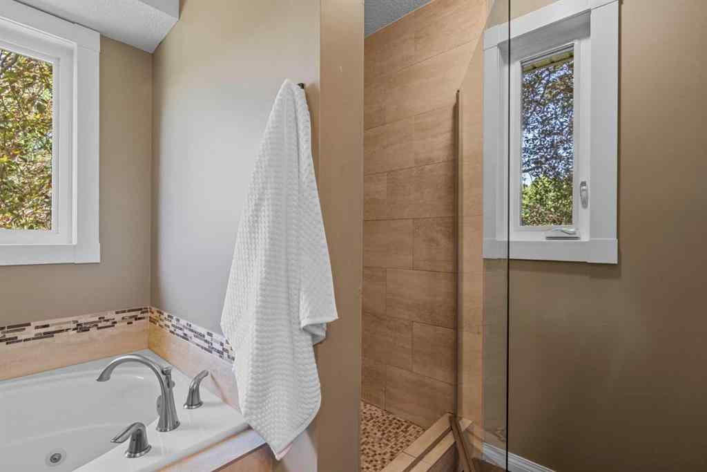 MLS® A2231183 - 80057 Highwood Meadows Drive E in Highwood Meadows Rural Foothills County, Residential
