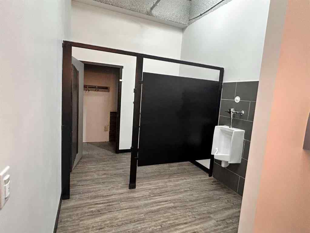 MLS® A2231218 - Unit #3161 2920 Kingsview Boulevard SE in Kingsview Industrial Park Airdrie, Commercial