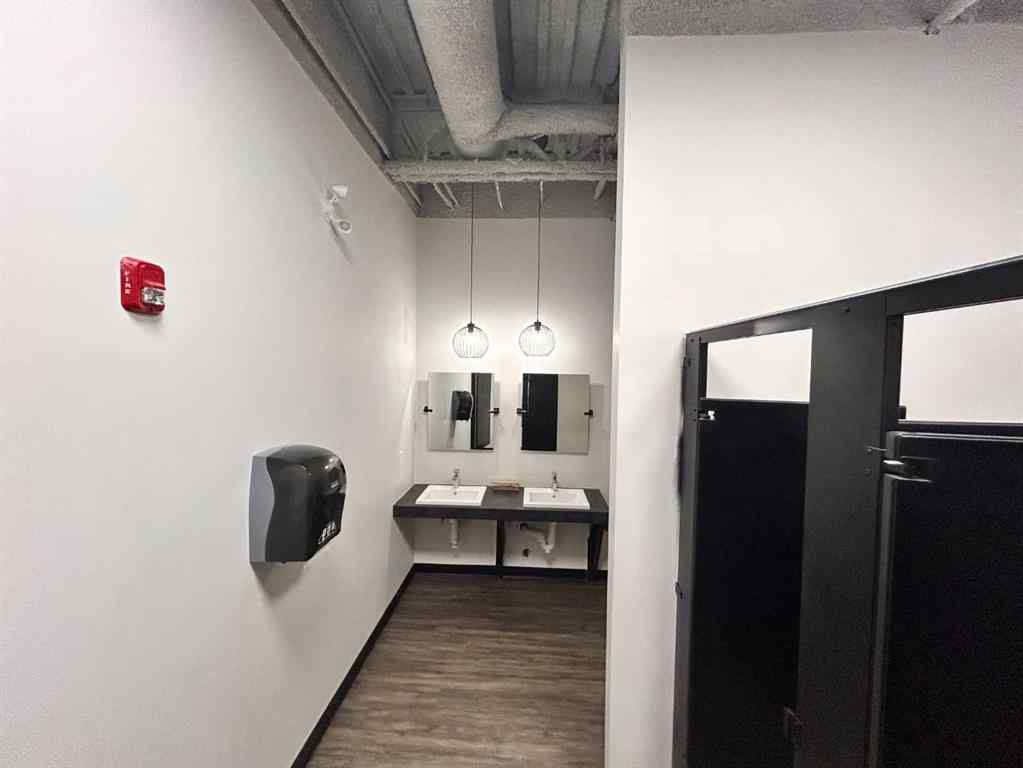 MLS® A2231218 - Unit #3161 2920 Kingsview Boulevard SE in Kingsview Industrial Park Airdrie, Commercial