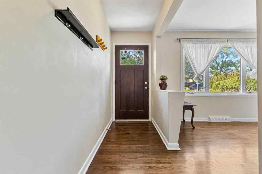 MLS® A2231220 - 424 Blackthorn Road NW in Thorncliffe Calgary, Residential