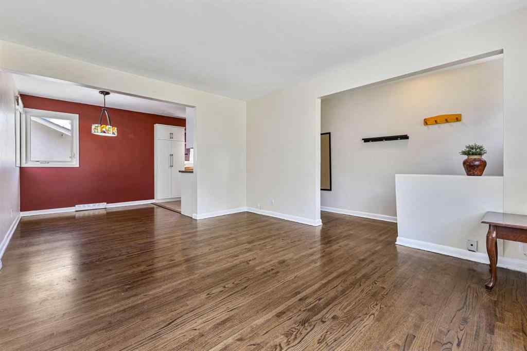 MLS® A2231220 - 424 Blackthorn Road NW in Thorncliffe Calgary, Residential