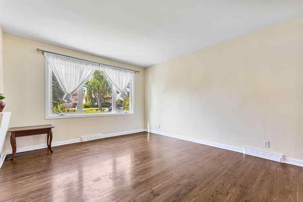 MLS® A2231220 - 424 Blackthorn Road NW in Thorncliffe Calgary, Residential
