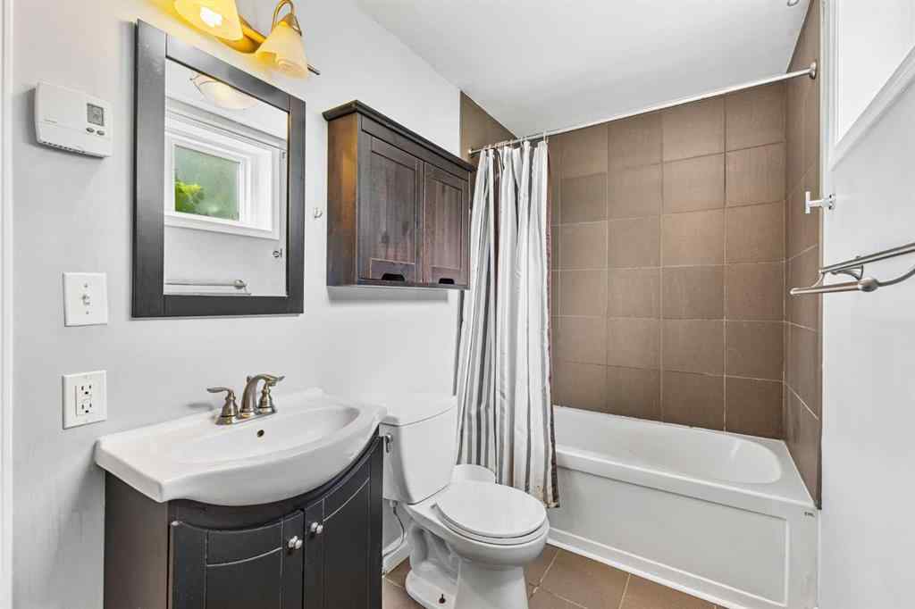 MLS® A2231220 - 424 Blackthorn Road NW in Thorncliffe Calgary, Residential