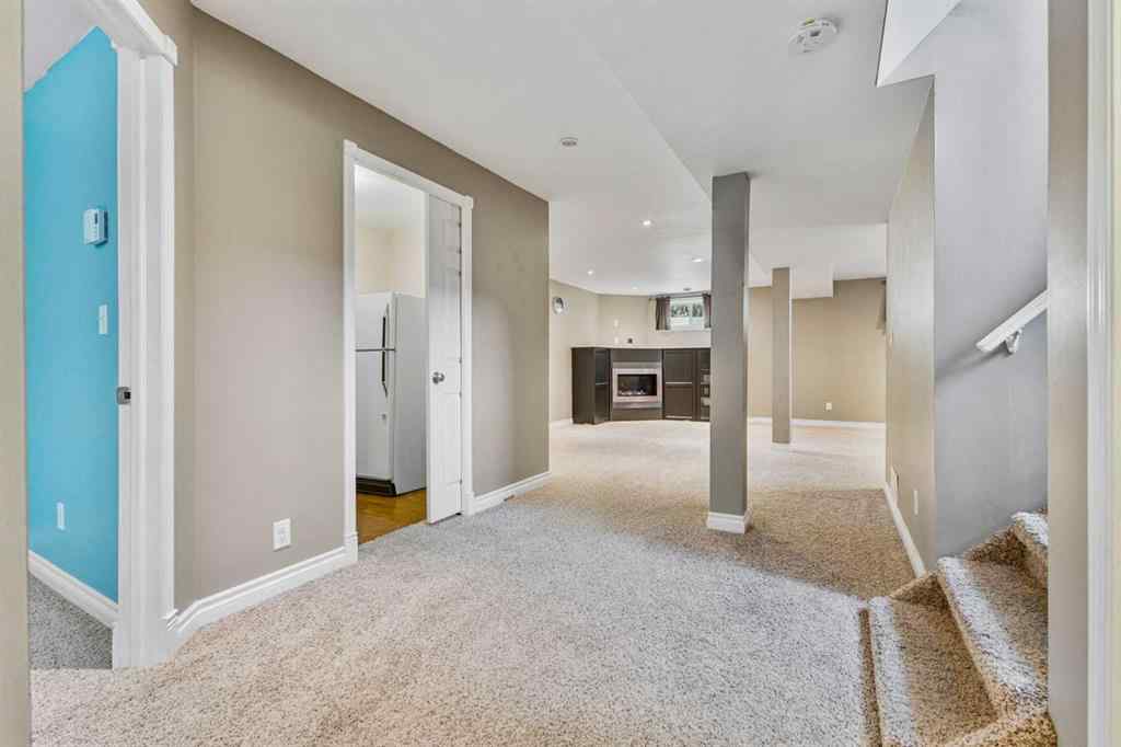 MLS® A2231220 - 424 Blackthorn Road NW in Thorncliffe Calgary, Residential