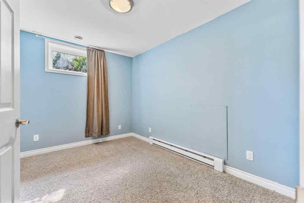 MLS® A2231220 - 424 Blackthorn Road NW in Thorncliffe Calgary, Residential