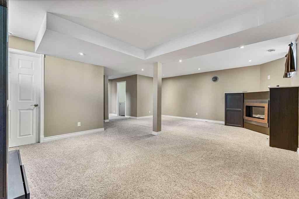 MLS® A2231220 - 424 Blackthorn Road NW in Thorncliffe Calgary, Residential