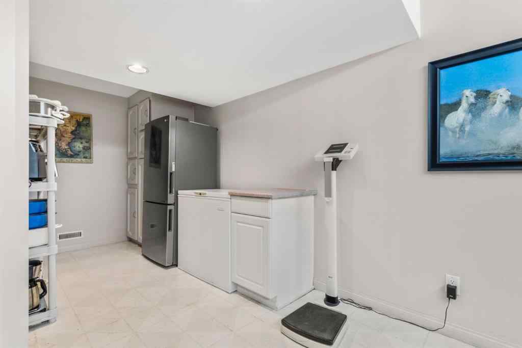 MLS® A2231227 - 242042 36 Street E in Carmoney Estates Rural Foothills County, Residential