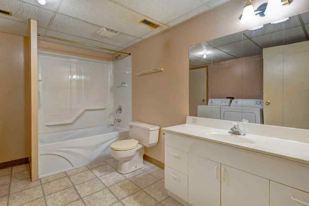 MLS® A2231251 - 174008A Range Road 214   in McGregor Lake Rural Vulcan County, Residential