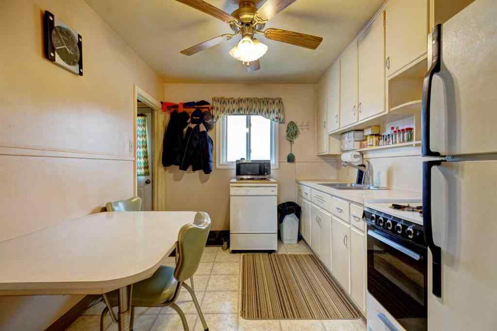 MLS® A2231251 - 174008A Range Road 214   in McGregor Lake Rural Vulcan County, Residential