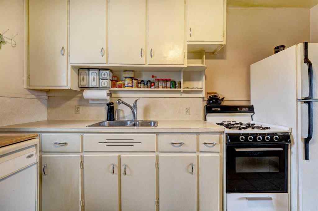 MLS® A2231251 - 174008A Range Road 214   in McGregor Lake Rural Vulcan County, Residential