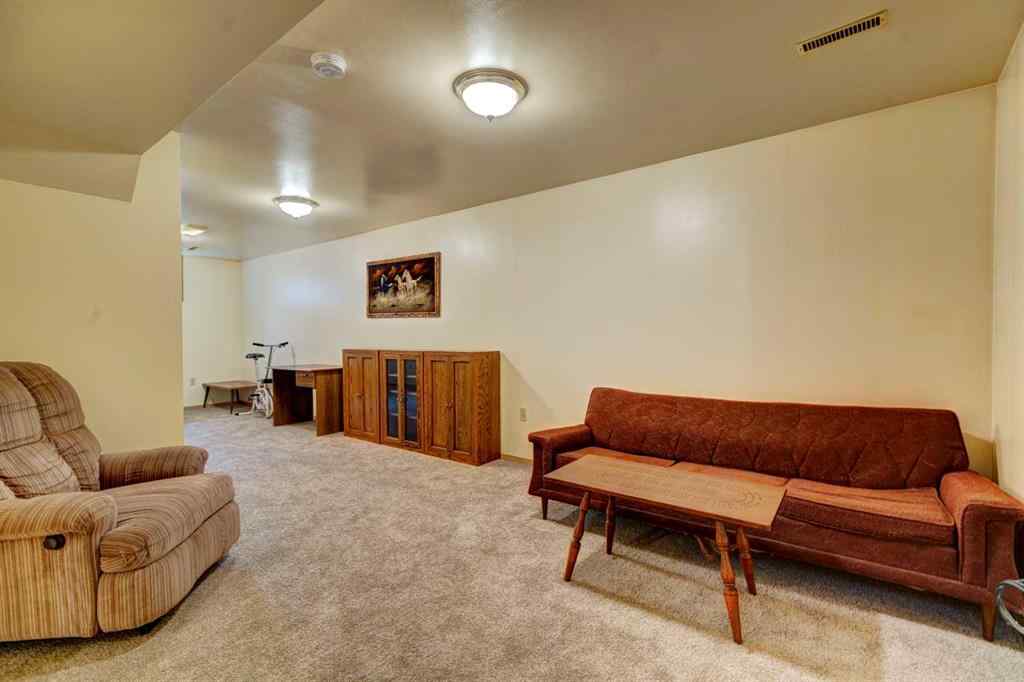 MLS® A2231251 - 174008A Range Road 214   in McGregor Lake Rural Vulcan County, Residential