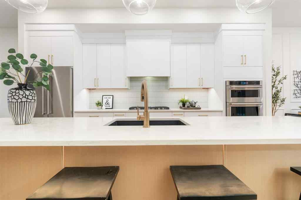 MLS® A2231269 - 2522 4 Avenue NW in West Hillhurst Calgary, Residential