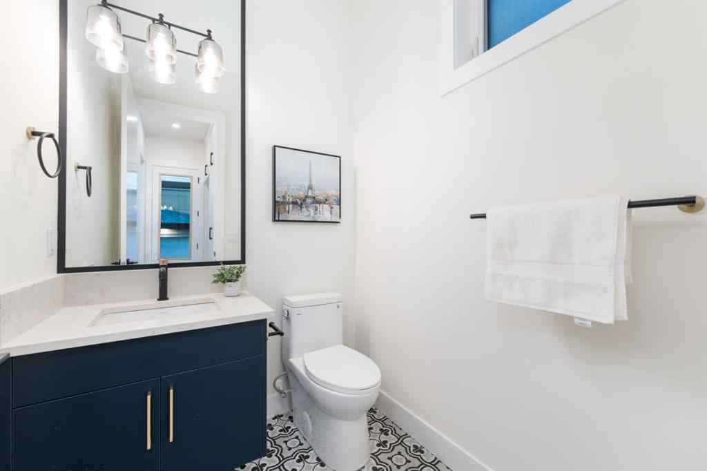 MLS® A2231269 - 2522 4 Avenue NW in West Hillhurst Calgary, Residential