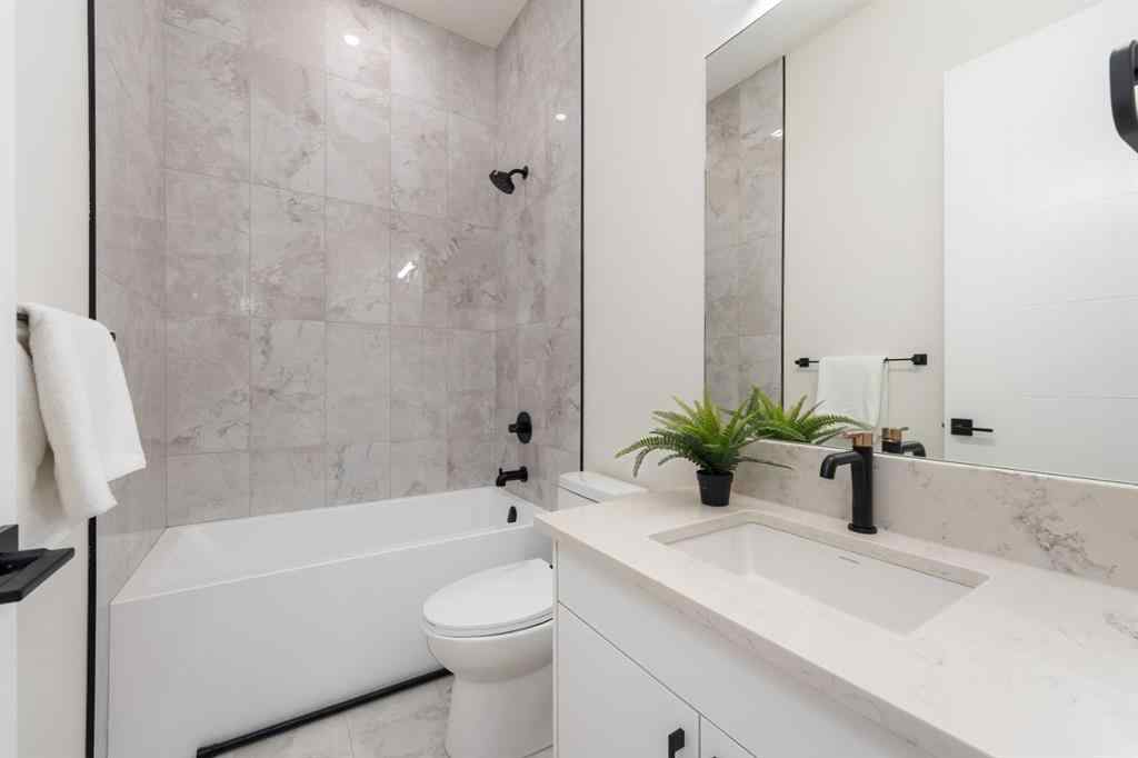 MLS® A2231269 - 2522 4 Avenue NW in West Hillhurst Calgary, Residential