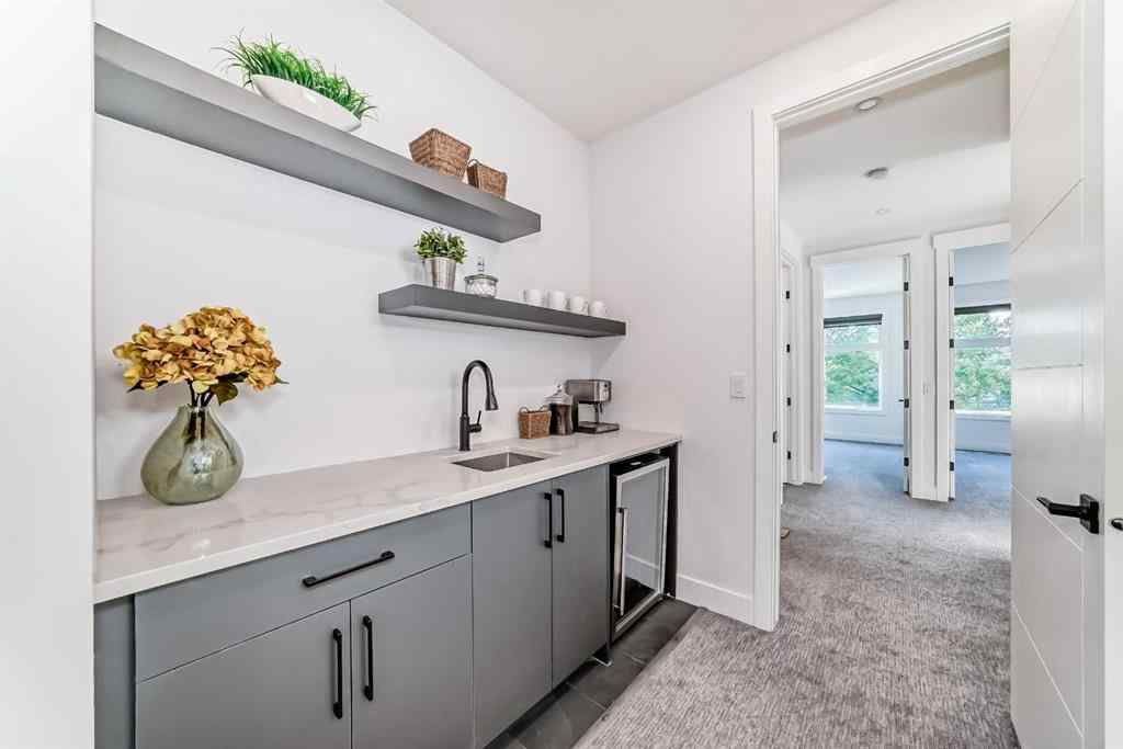 MLS® A2231288 - 523 55 Avenue SW in Windsor Park Calgary, Residential