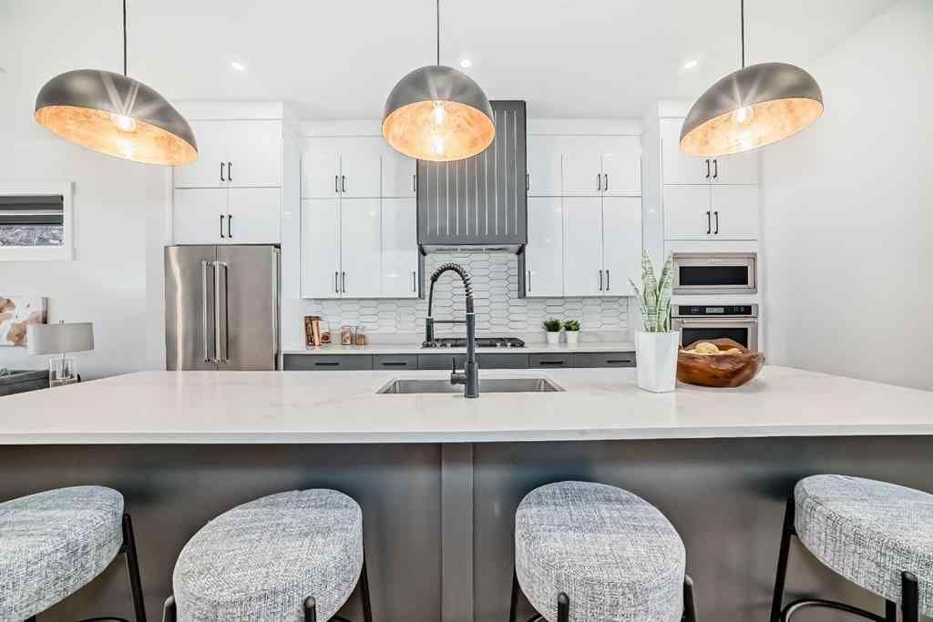 MLS® A2231288 - 523 55 Avenue SW in Windsor Park Calgary, Residential