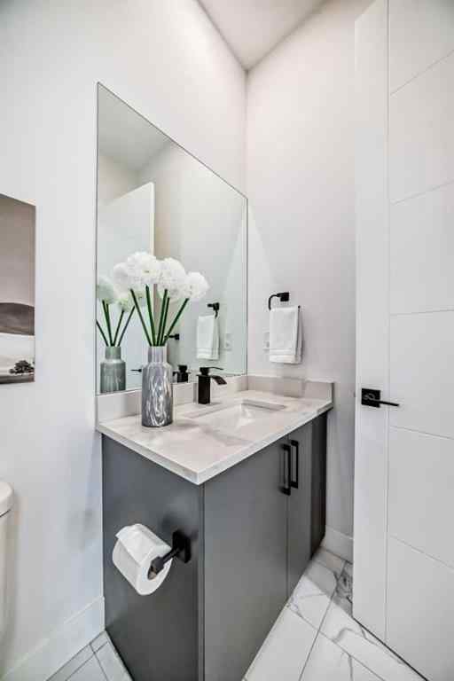 MLS® A2231288 - 523 55 Avenue SW in Windsor Park Calgary, Residential