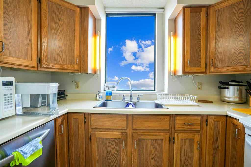 MLS® A2231326 - Unit #408 80 Point Mckay Crescent NW in Point McKay Calgary, Residential