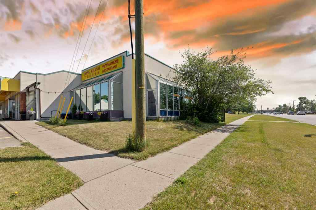 MLS® A2231327 - Unit #304 2066 18 Avenue NE in Vista Heights Calgary, Commercial