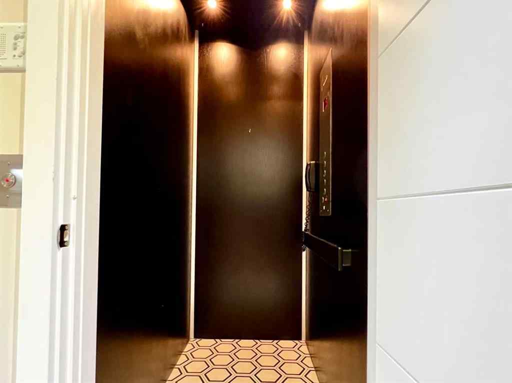 MLS® A2231335 - 113 Aspen Meadows Hill SW in Aspen Woods Calgary, Residential
