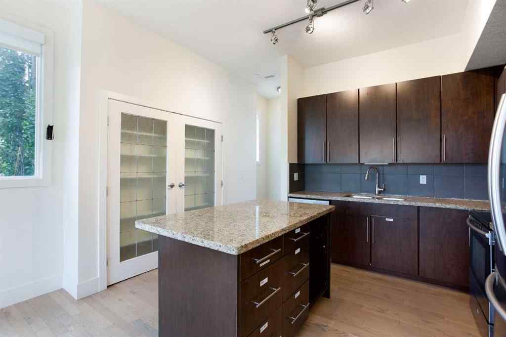 MLS® A2231340 - Unit #1 2101 17 Street SW in Bankview Calgary, Residential