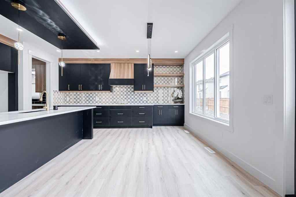 MLS® A2231355 - 137 saddlecrest Circle NE in Saddle Ridge Calgary, Residential