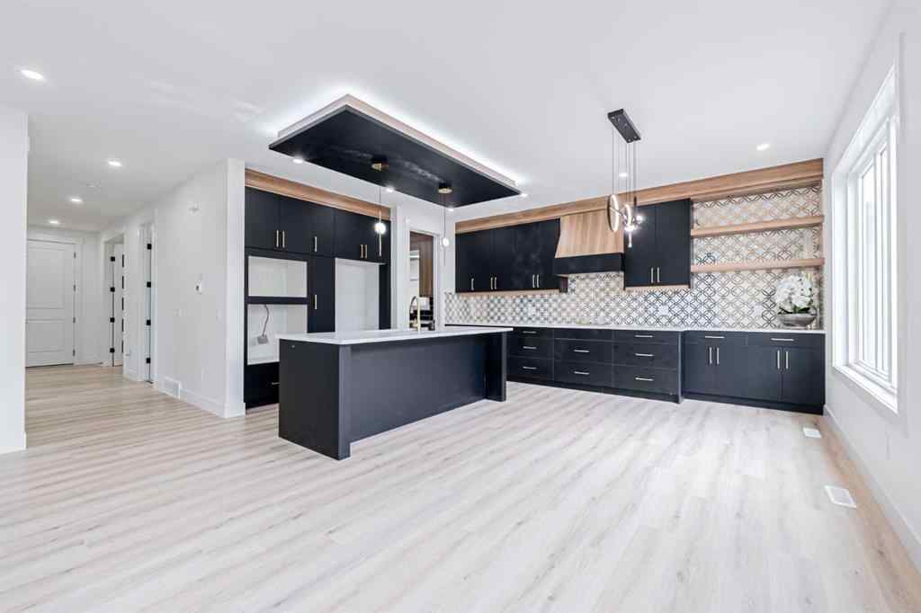 MLS® A2231355 - 137 saddlecrest Circle NE in Saddle Ridge Calgary, Residential