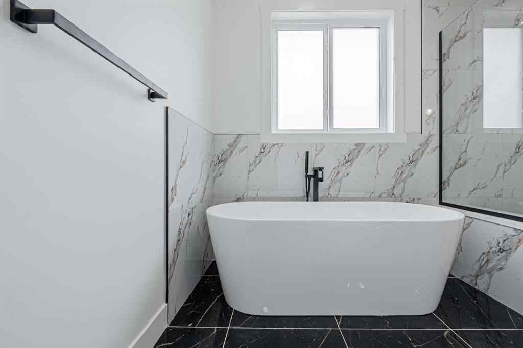 MLS® A2231355 - 137 saddlecrest Circle NE in Saddle Ridge Calgary, Residential