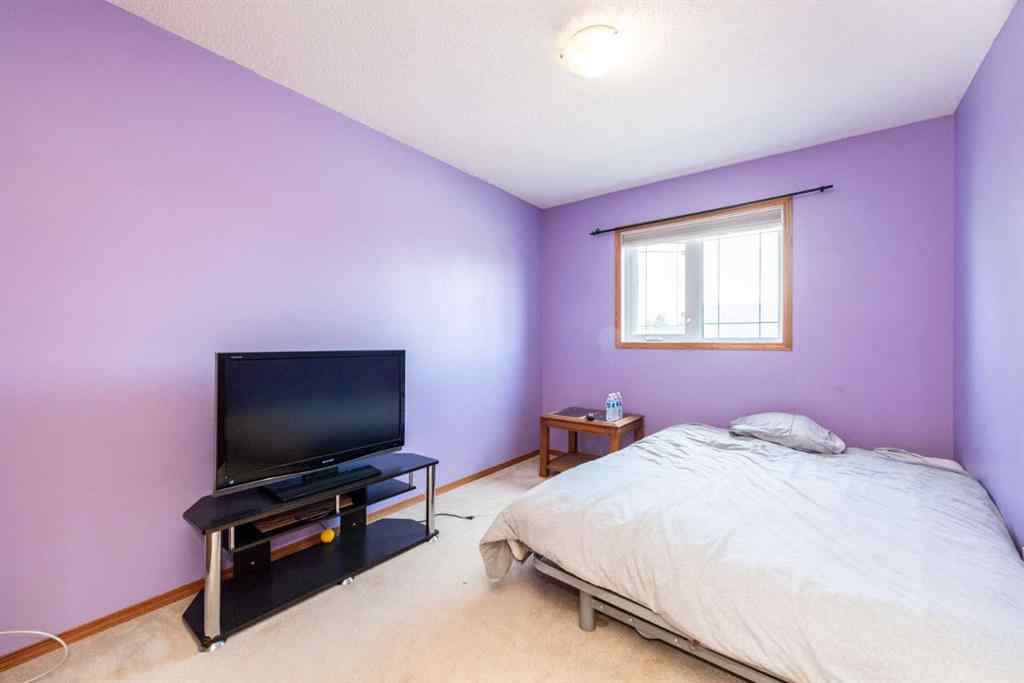 MLS® A2231360 - 363 Hawktree Circle NW in Hawkwood Calgary, Residential