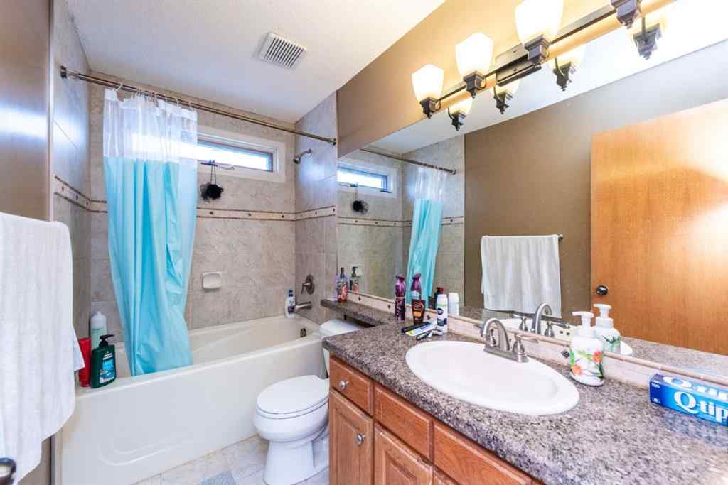MLS® A2231360 - 363 Hawktree Circle NW in Hawkwood Calgary, Residential