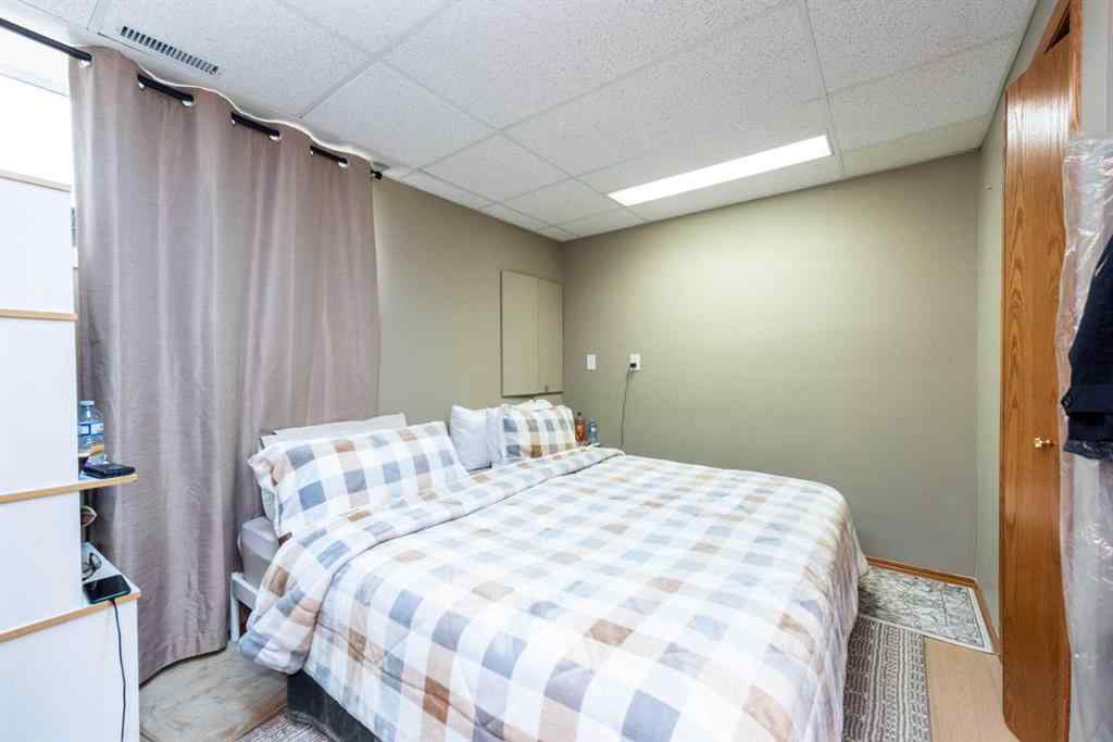 MLS® A2231360 - 363 Hawktree Circle NW in Hawkwood Calgary, Residential