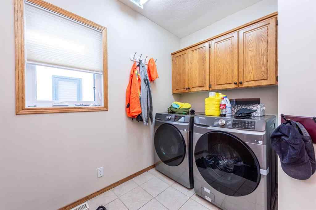 MLS® A2231360 - 363 Hawktree Circle NW in Hawkwood Calgary, Residential