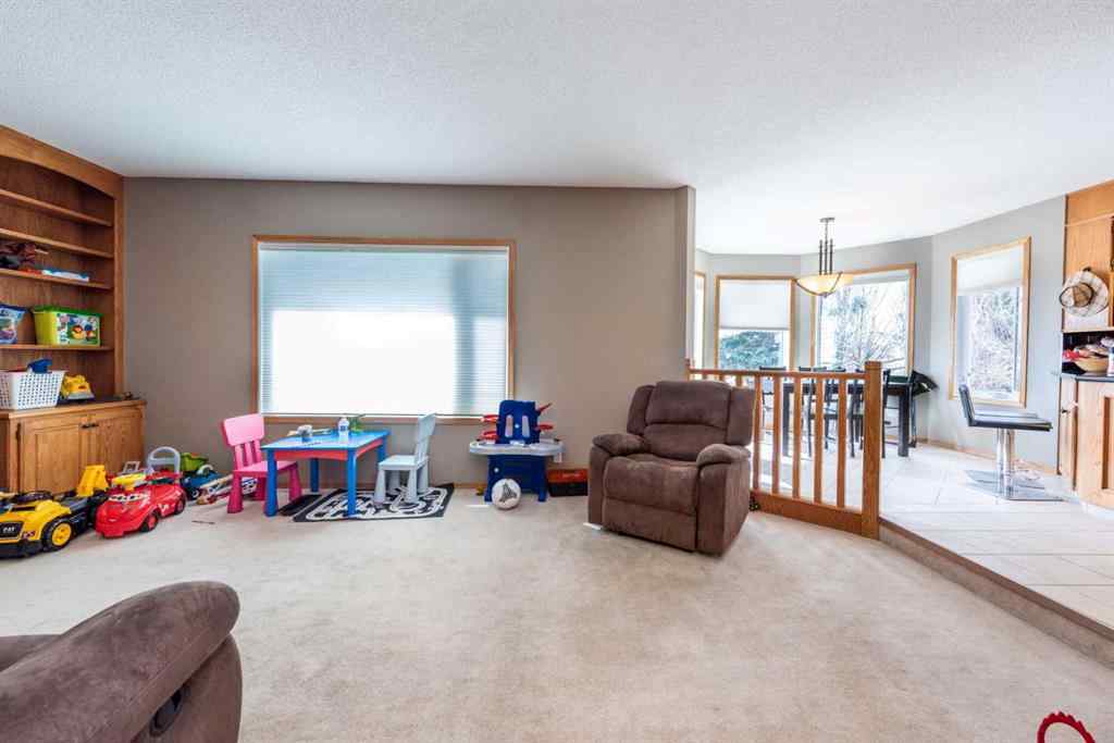 MLS® A2231360 - 363 Hawktree Circle NW in Hawkwood Calgary, Residential