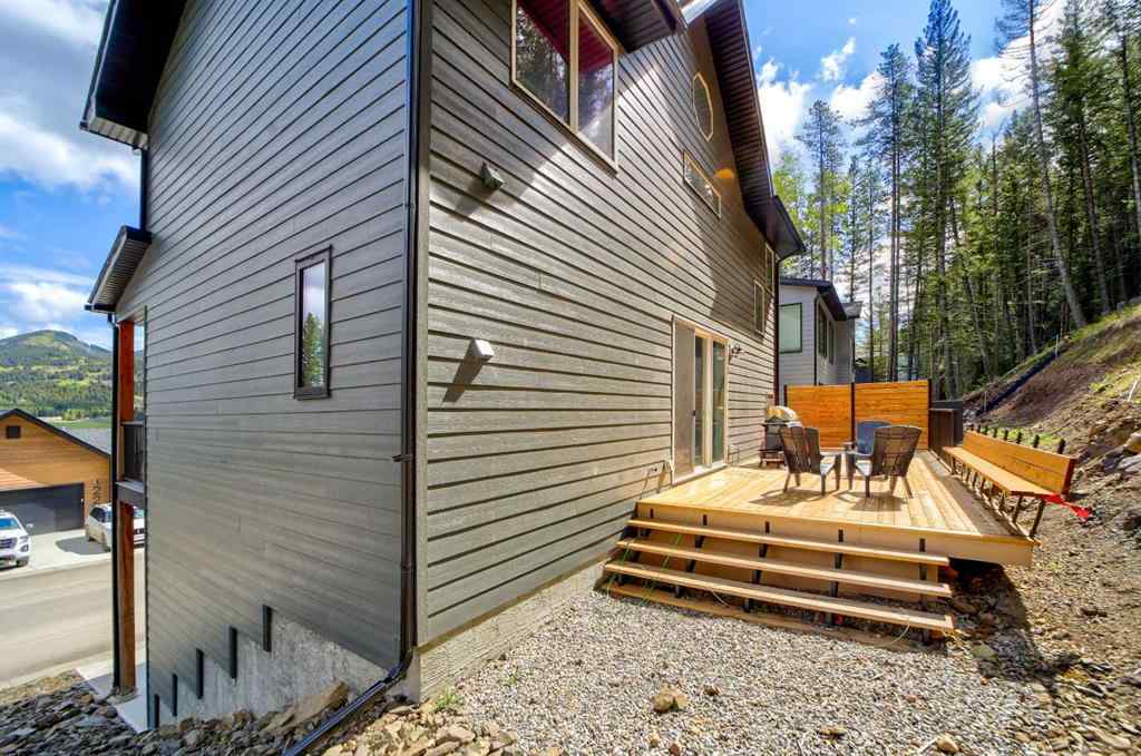 MLS® A2231391 - 230 Southmore Place  in NONE Blairmore, Residential