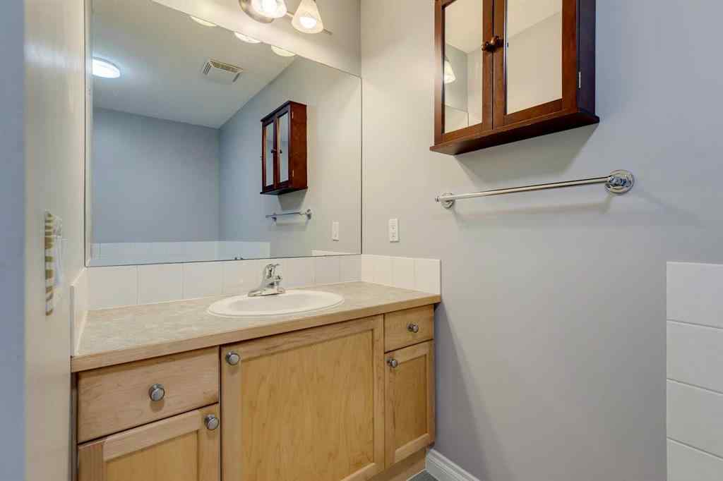 MLS® A2231397 - Unit #404 1631 28 Avenue SW in South Calgary Calgary, Residential