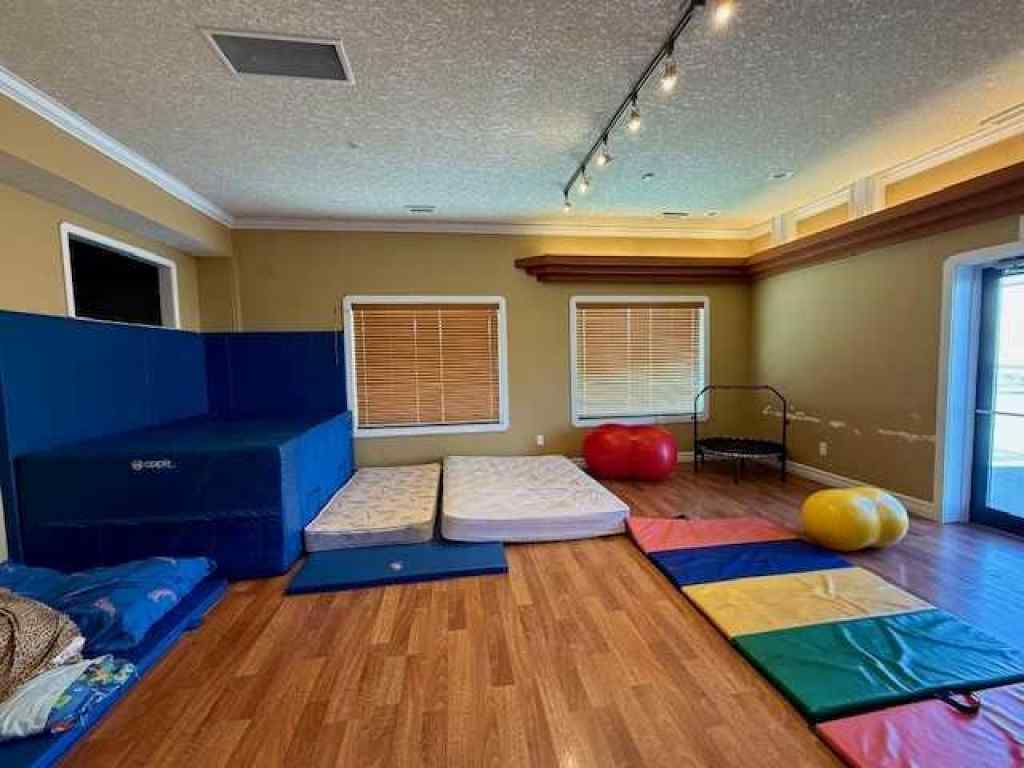 MLS® A2231401 - Unit #101 8715 109 Street  in Richmond Industrial Park Grande Prairie, Commercial