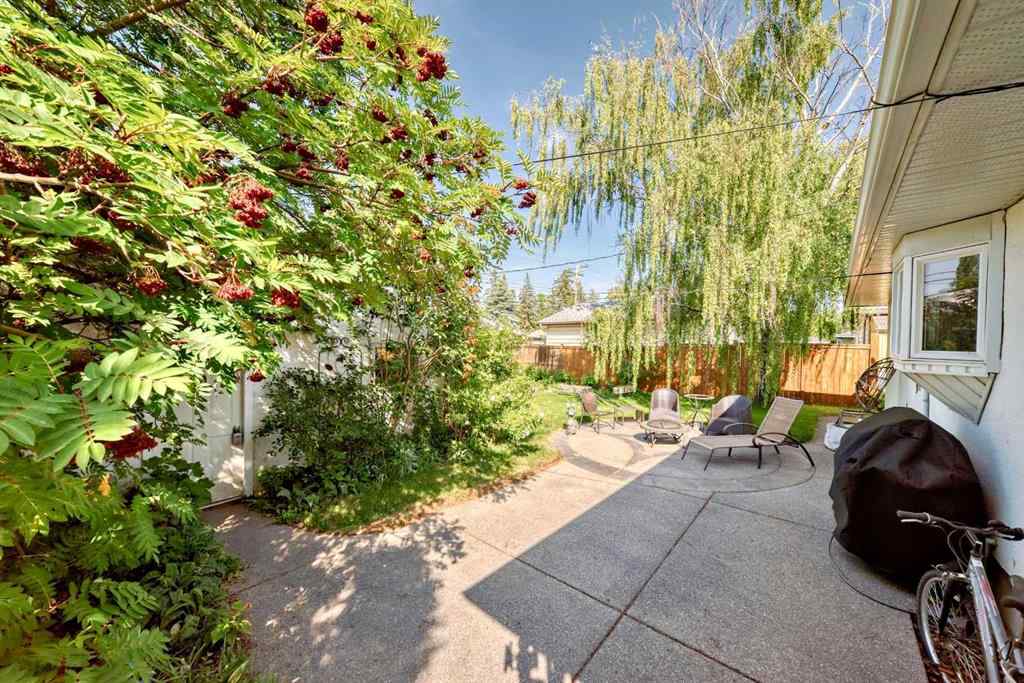 MLS® A2231409 - 52 Windermere Road SW in Wildwood Calgary, Residential