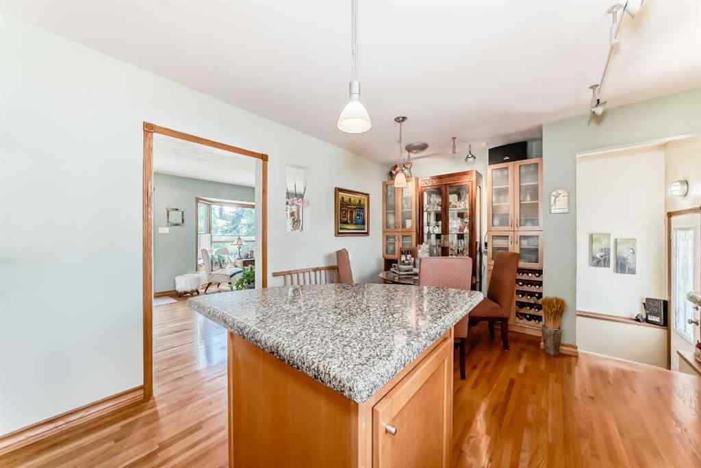 MLS® A2231409 - 52 Windermere Road SW in Wildwood Calgary, Residential