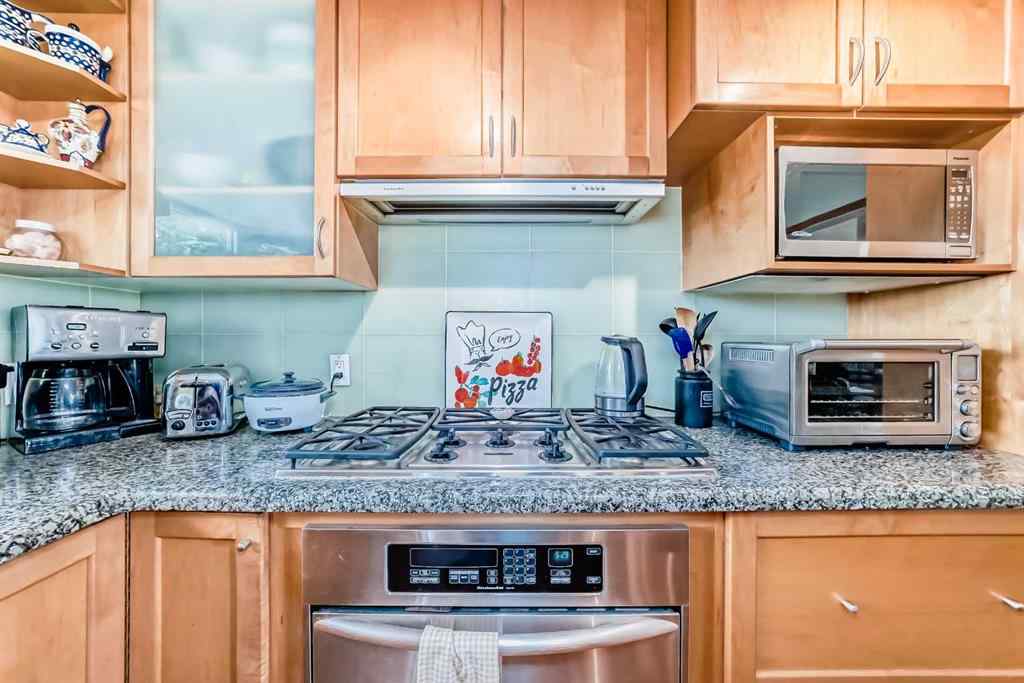 MLS® A2231409 - 52 Windermere Road SW in Wildwood Calgary, Residential