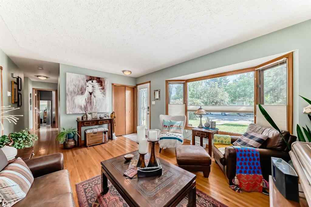 MLS® A2231409 - 52 Windermere Road SW in Wildwood Calgary, Residential