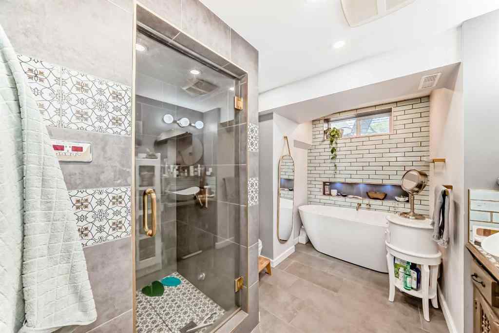MLS® A2231409 - 52 Windermere Road SW in Wildwood Calgary, Residential