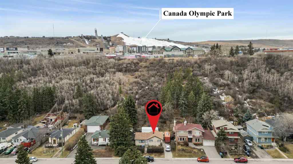 MLS® A2231432 - 8123 33 Avenue NW in Bowness Calgary, Residential