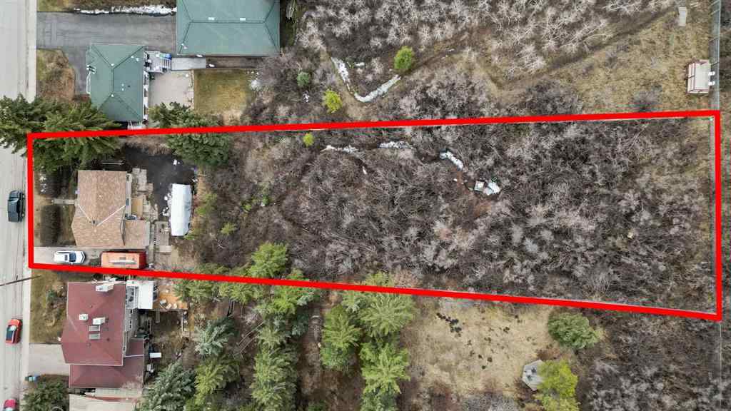 MLS® A2231432 - 8123 33 Avenue NW in Bowness Calgary, Residential