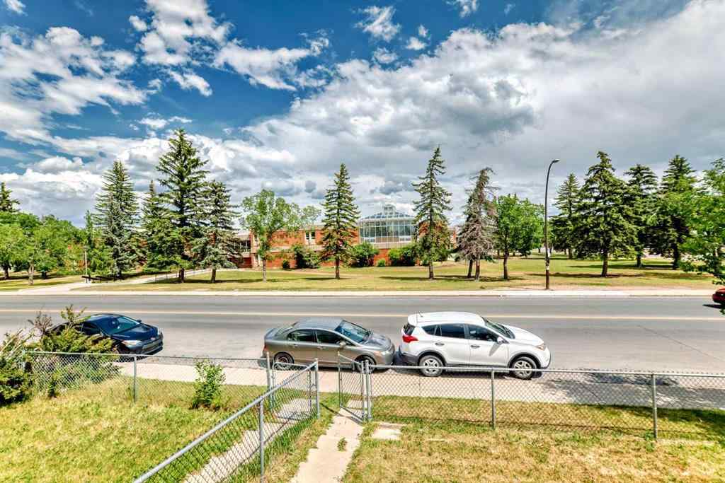 MLS® A2231447 - Unit #B 1415 44 Street SE in Forest Lawn Calgary, Residential