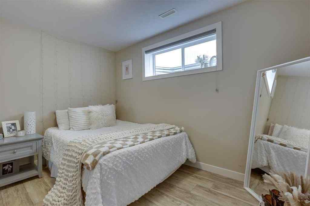 MLS® A2231459 - 4 Sage Link  in Sunnybrook South Red Deer, Residential